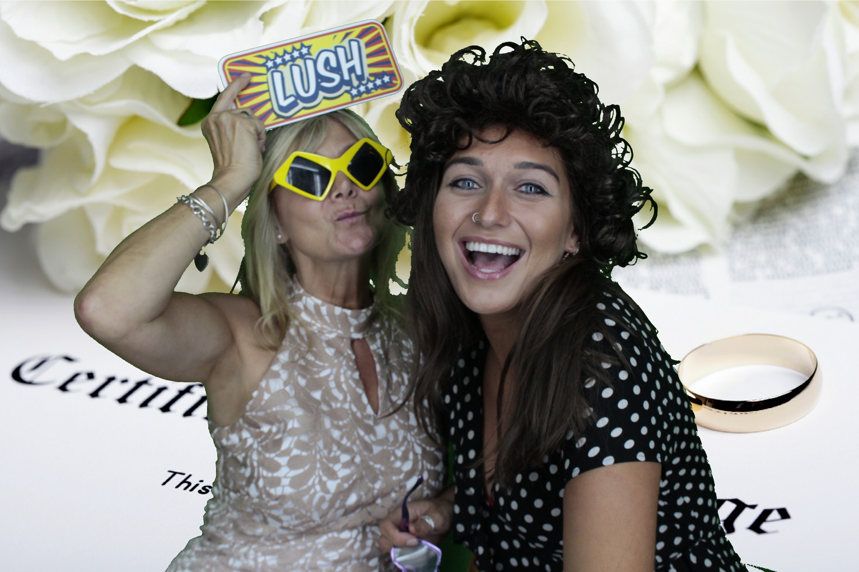 Mr & Mrs Bowles | View more photos from the event at gallery.myphotoboothexperience.co.uk/u/MyPhotoBoothExperienceLtd/Mr-Mrs-Bowles